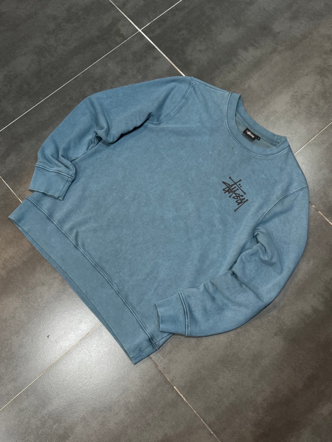 STUSSY 베이직 맨투맨 상품이미지1