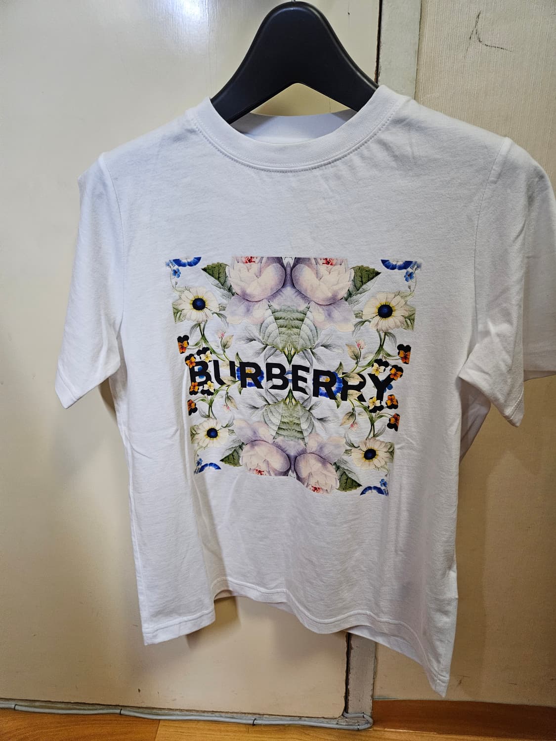 10세용) 버버리 Burberry 키즈 몽타주 티셔츠 새상품 상품이미지2