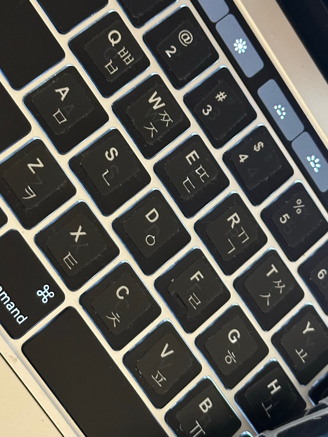 Macbook pro 맥북 프로 2019 터치바 13인치 실버 상품이미지5