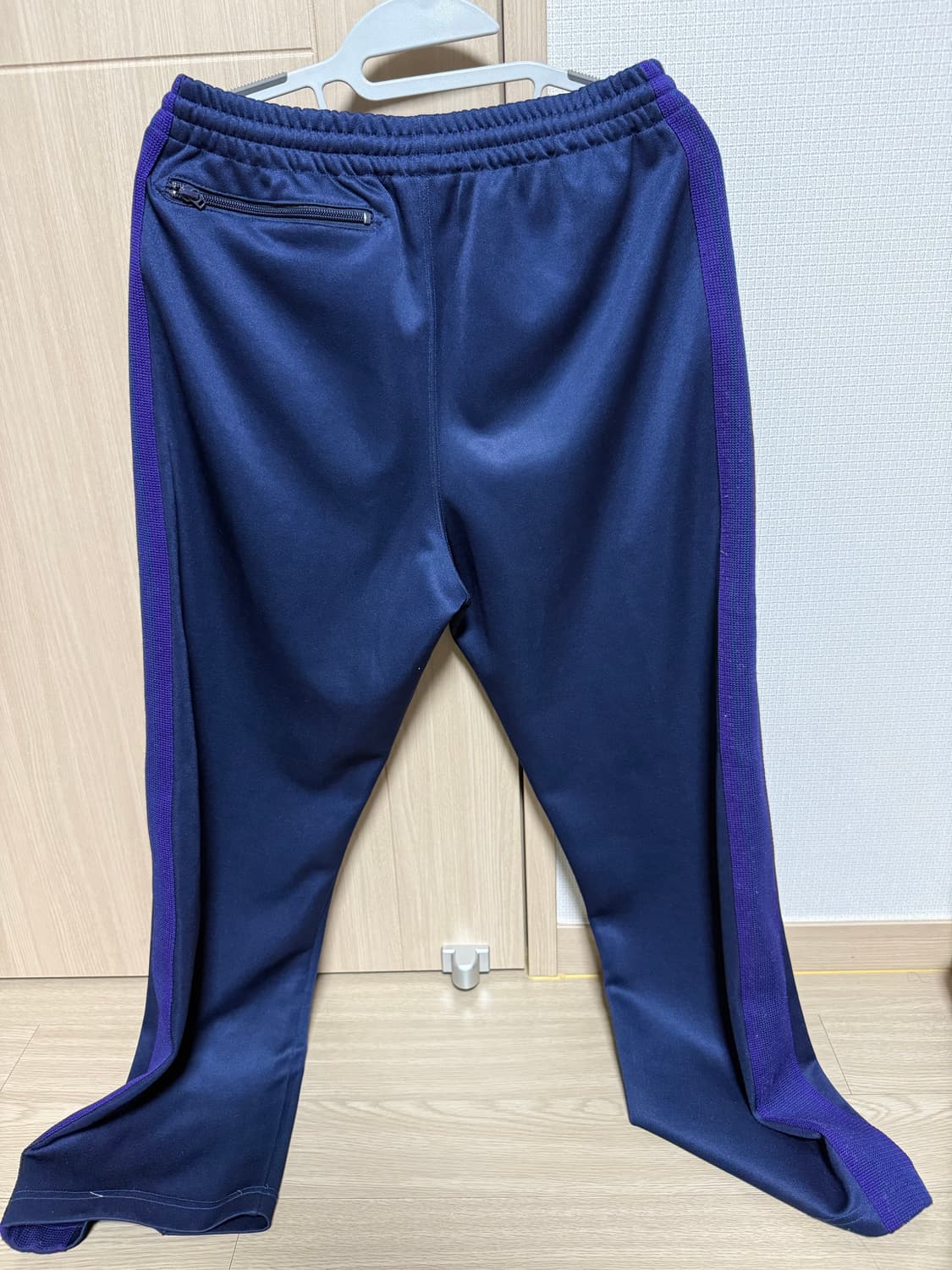 니들스 트랙팬츠 스트레이트 남보 s 상품이미지4