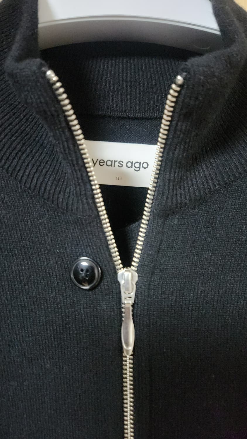 이얼즈어고 BLACK 메리노울 PLACKET KNIT ZIP 3사이즈 상품이미지3