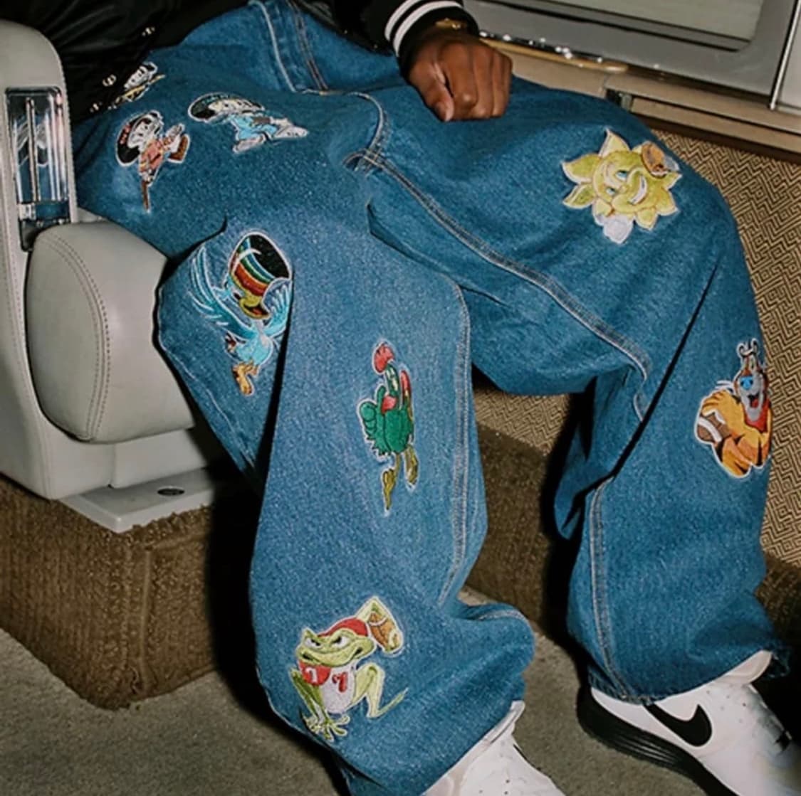 위캔더스 켈로그 패치 데님 팬츠 상품이미지1