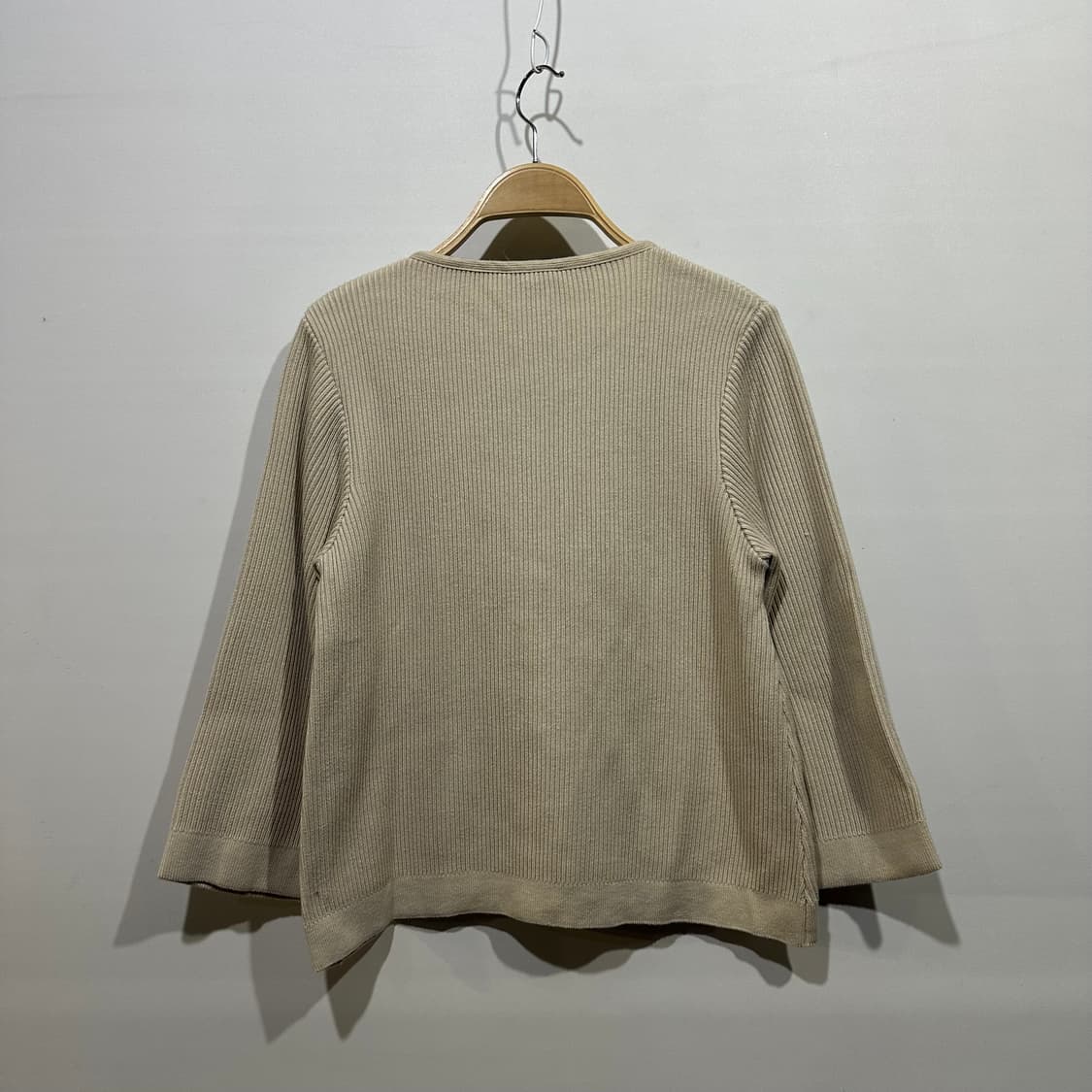 끌로에 골찌 니트 가디건 판매합니다 상품이미지4