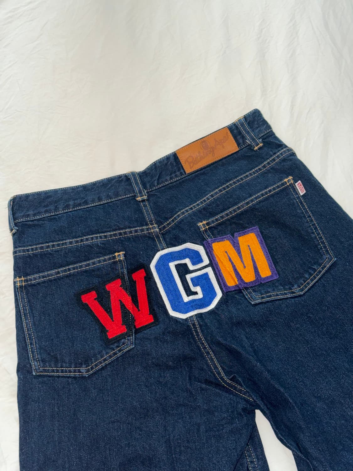 초희귀) 베이프 샤크 자수 데님 상품이미지2