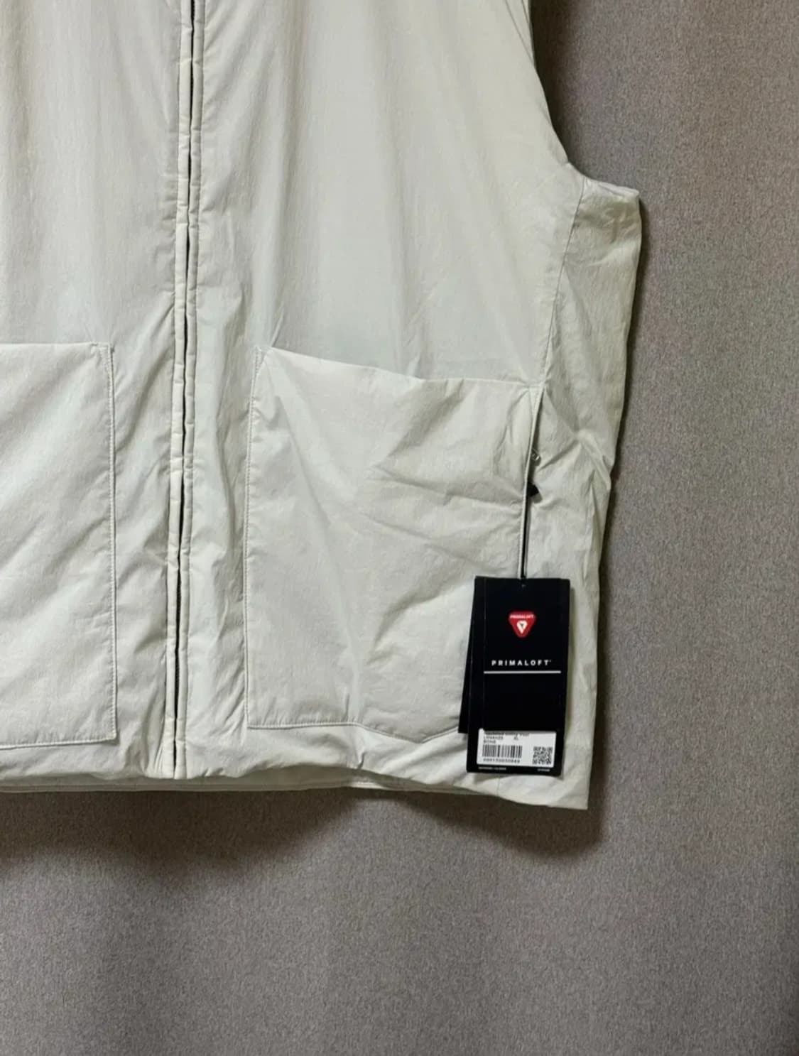 새상품.XL / 룰루레몬 남성용 경량 베스트 상품이미지4