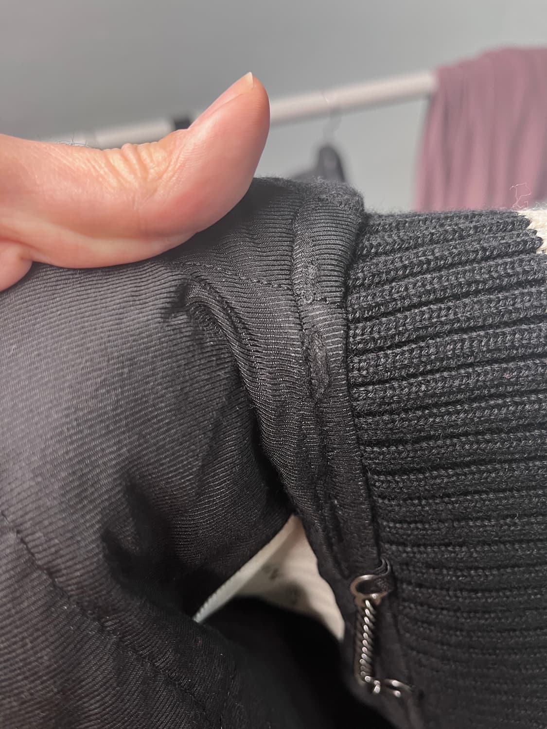 [L] 드리스 반 노튼 백지퍼 봄버 상품이미지9