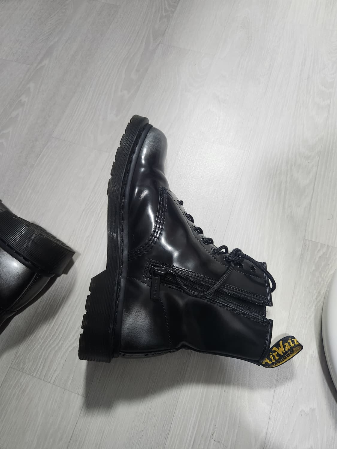 풀박스) 닥터마틴 1460 실버 260 상품이미지4