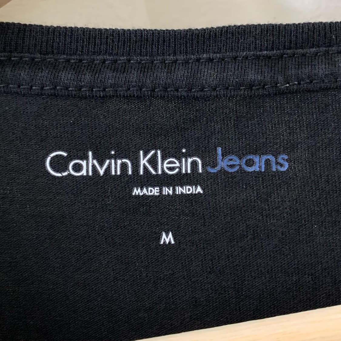 캘빈클라인 진스 블랙 빅로고 프린팅 하프 티셔츠 상품이미지3