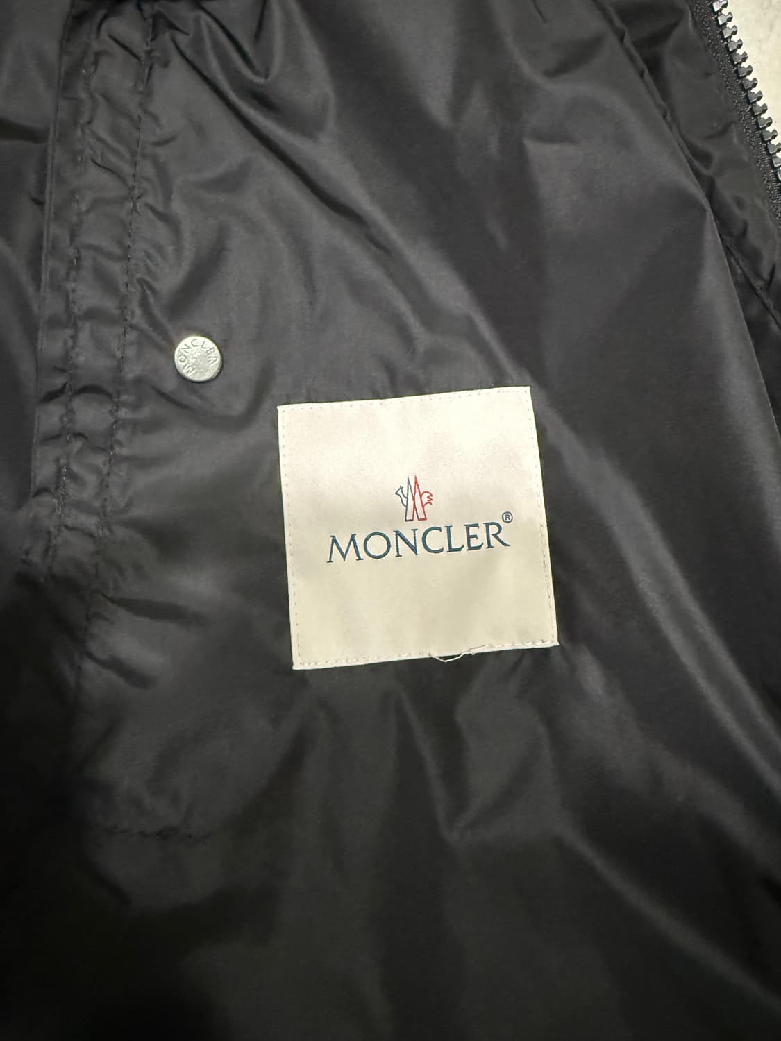 몽클레어 그림퍼스 바람막이 4사이즈 상품이미지4