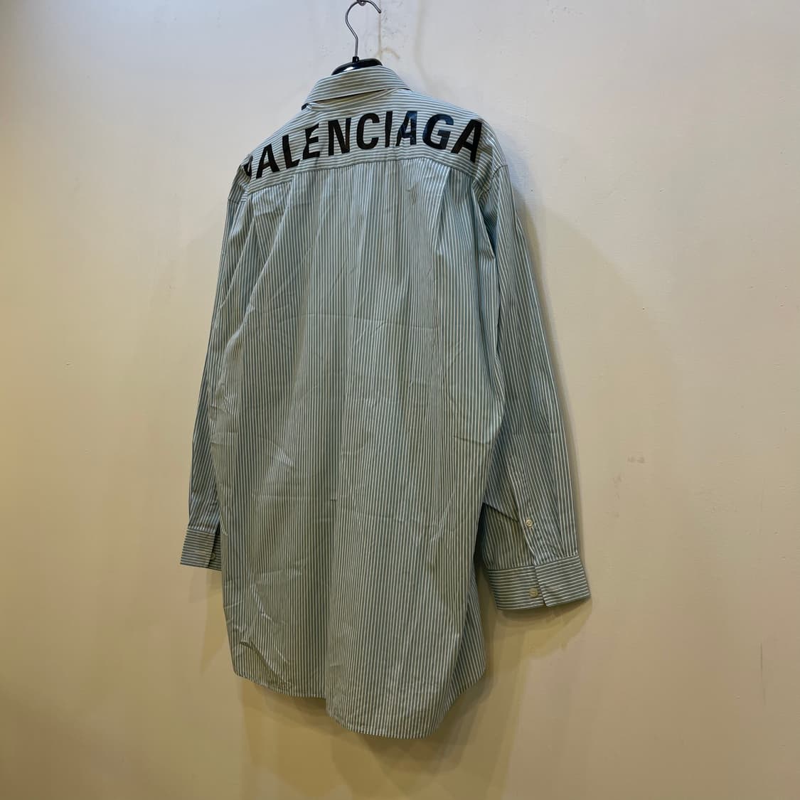 발렌시아가 백로고 스트라이프 셔츠 상품이미지6