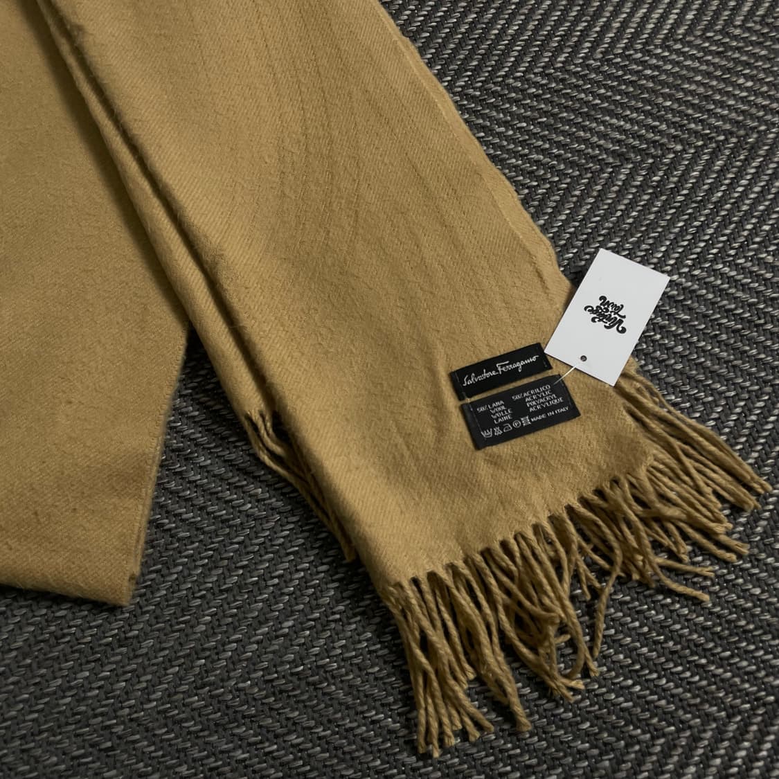 페레가모 아카이브 울 머플러o 3705 상품이미지2