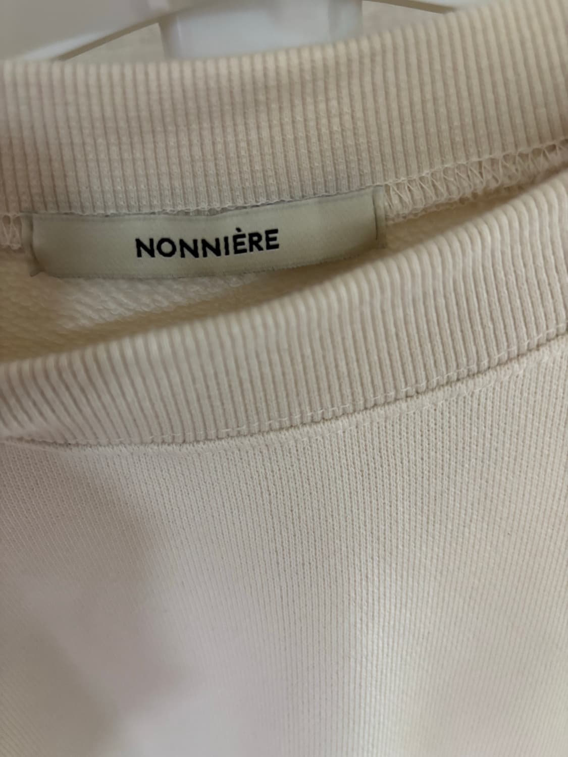 노니에르 NONNIERE 아이보리 맨투맨 FREE 상품이미지3