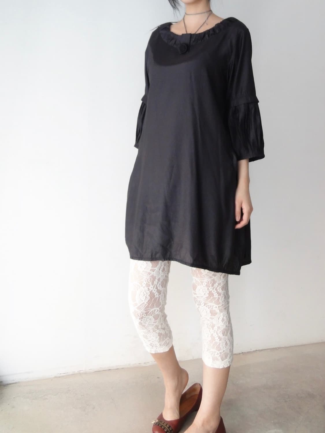 Glossy corsage ops & top / black 상품이미지7