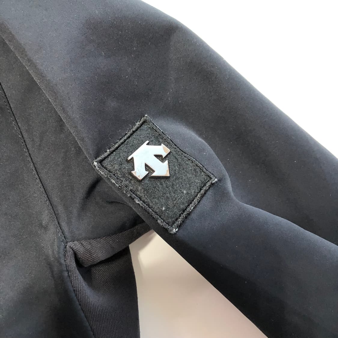 데상트 고프코어 자켓  상품이미지7