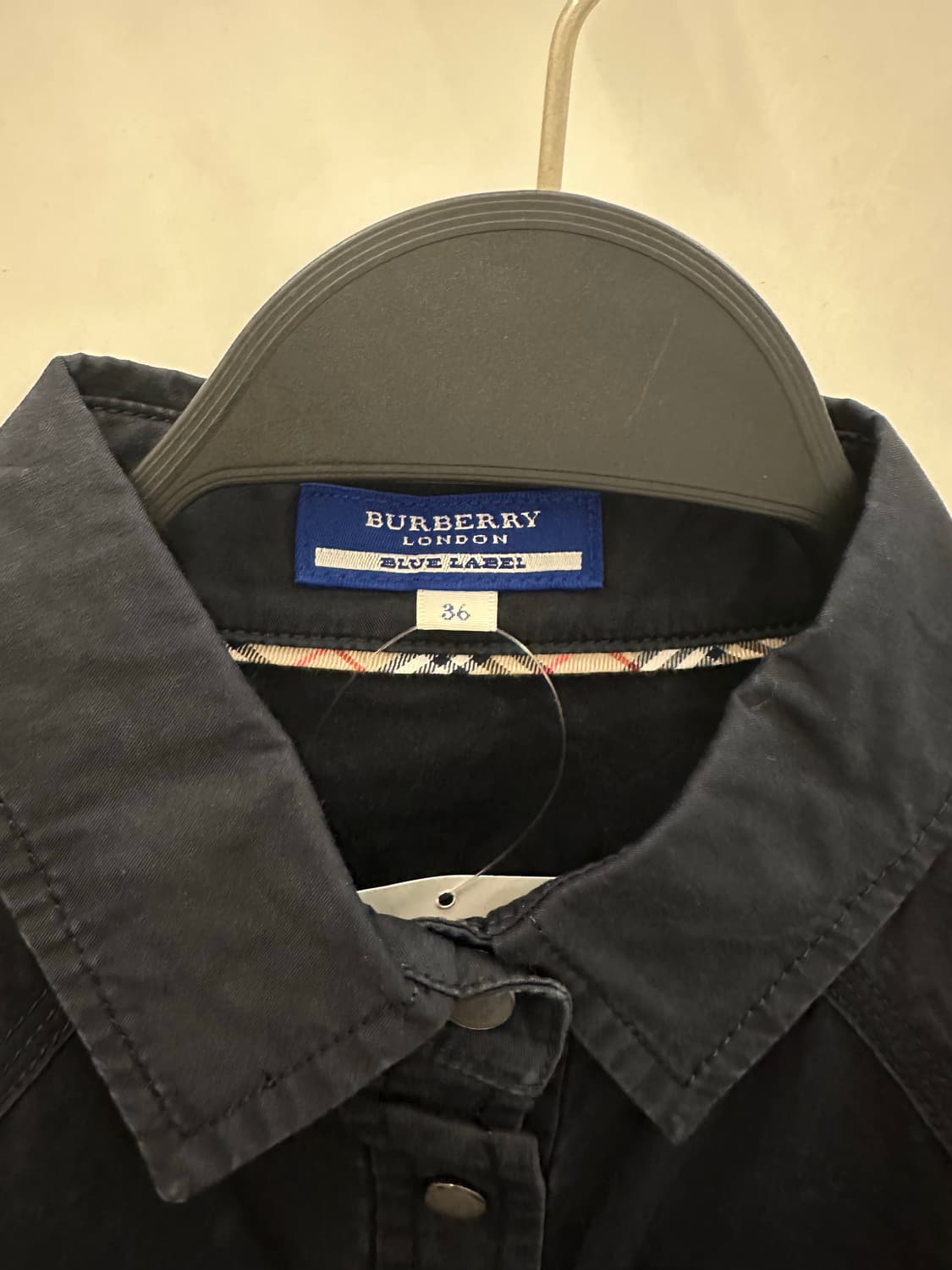 BURBERRY 버버리 블랙 여성긴팔셔츠 상품이미지3
