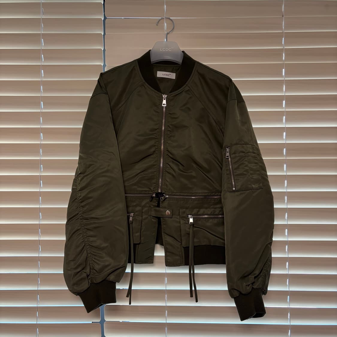 LCDC TM 엘씨디씨 티엠 디테쳐블 포켓 봄버 블루종 카키  OS 상품이미지5