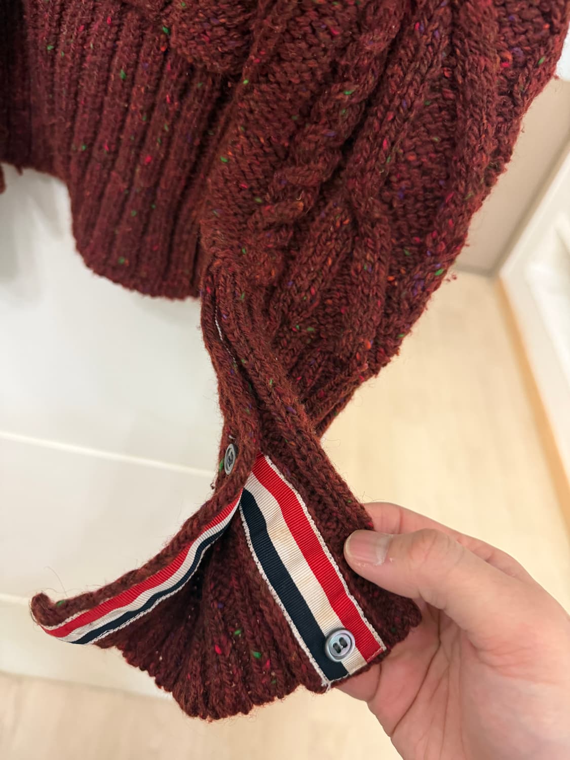 톰브라운 가디건 상품이미지2