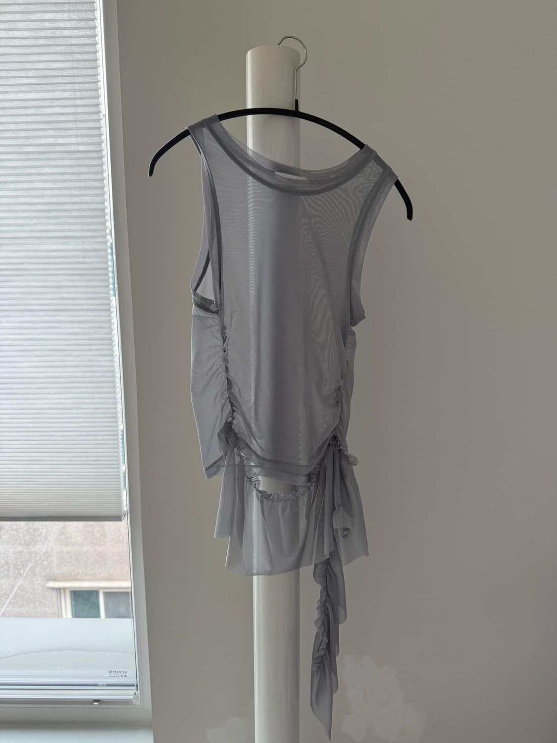 LCDC MESH FRILL SLEEVELESS TOP grey 상품이미지1