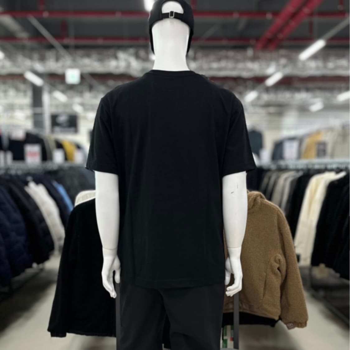 남성) 25SS CALVIN KLEIN 퍼포먼스 반팔 티셔츠 상품이미지4