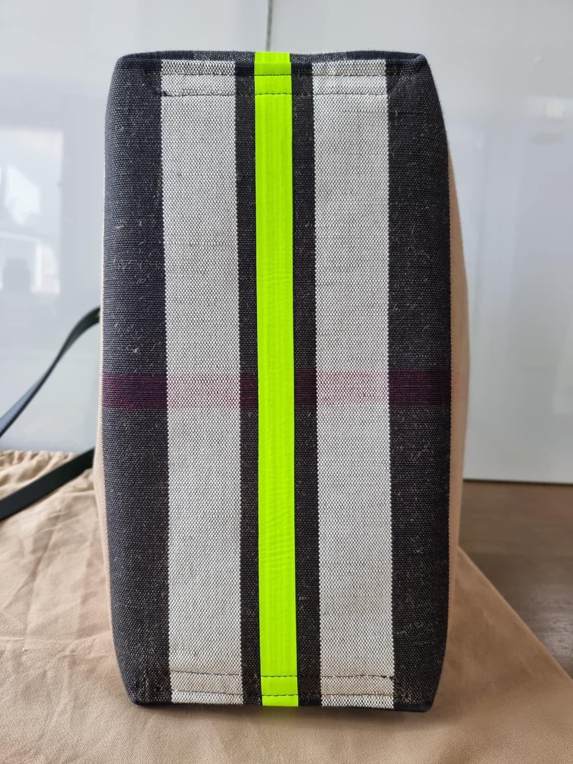 버버리 잉글랜드 토트백 상품이미지5