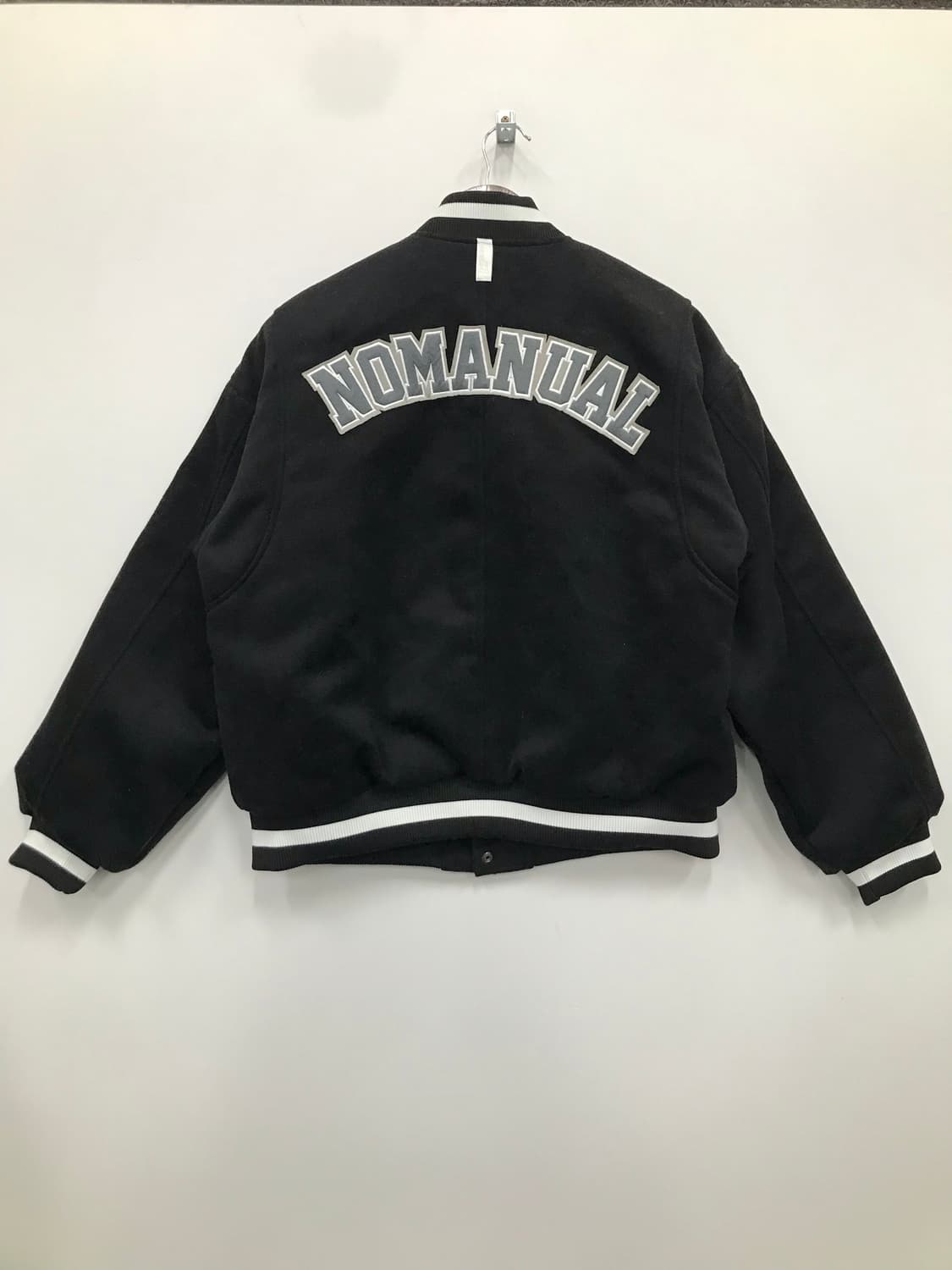 노매뉴얼 바시티 자켓 상품이미지2