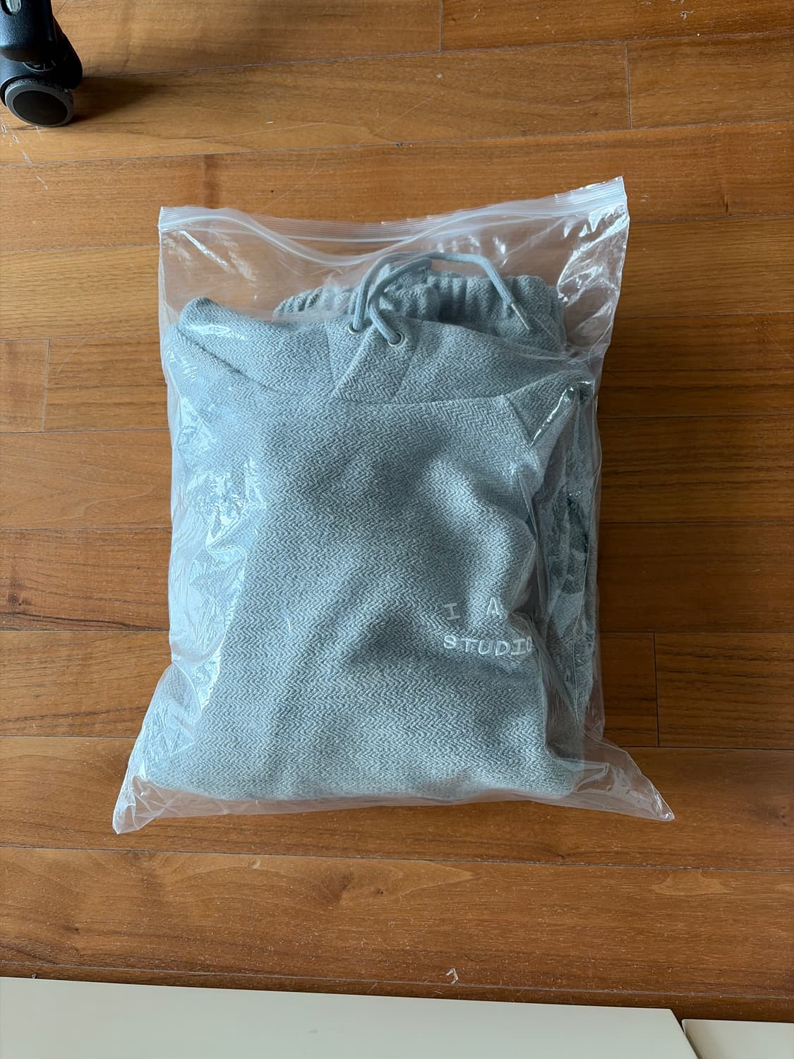 아이앱 스튜디오 헤링본 후드 그레이 화이트 XL 상품이미지2