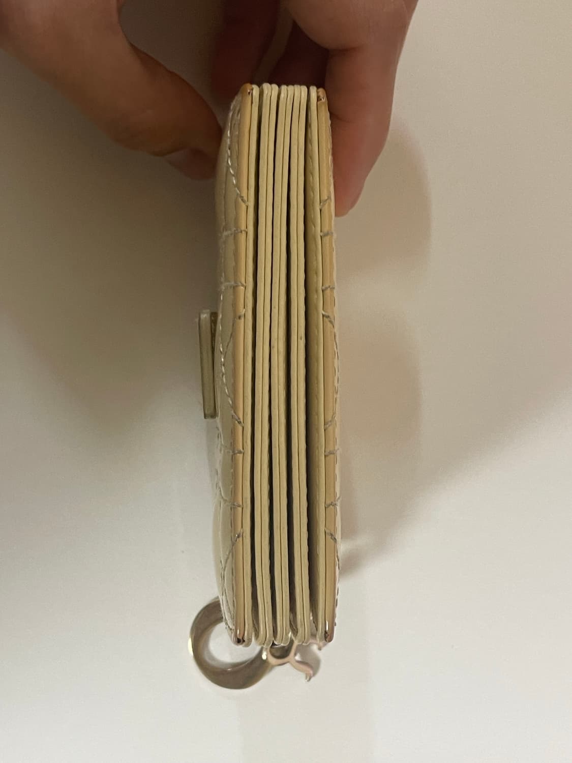 정품 디올 레이디 디올 까나쥬 카드지갑 상품이미지6