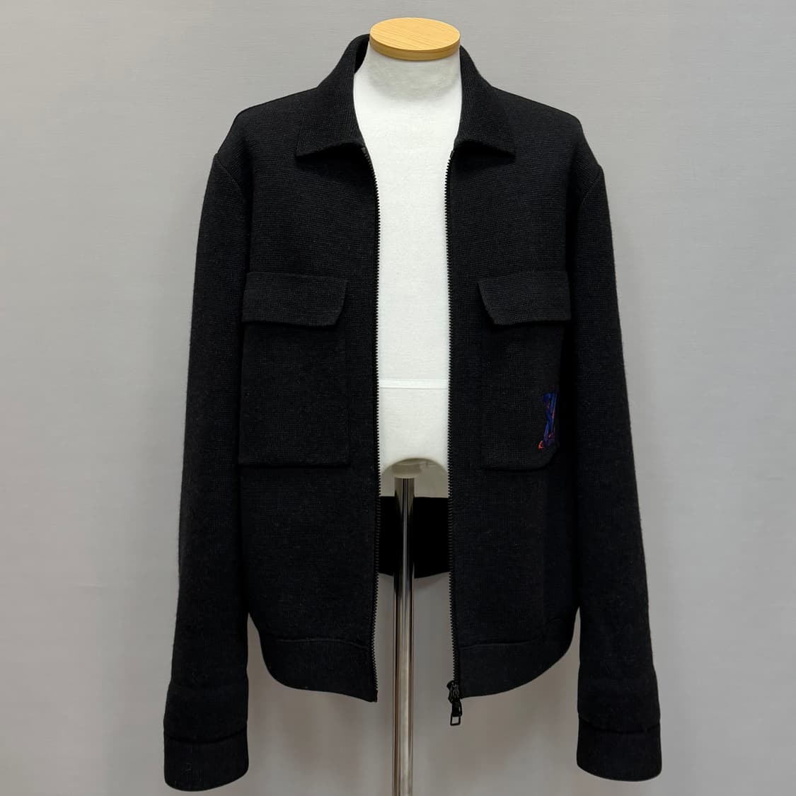 루이비통 LV 자수 니트 포켓 집업 자켓 (100)  상품이미지1