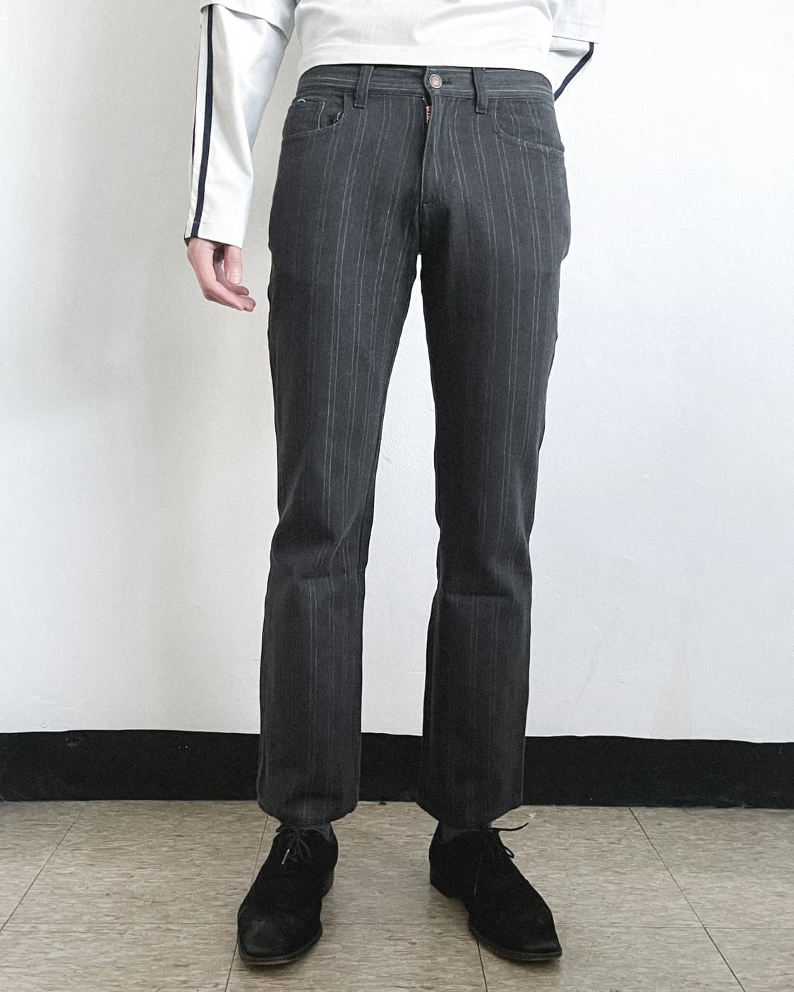 louis chavlon 스트라이프 부츠컷 플레어 데님팬츠 상품이미지3