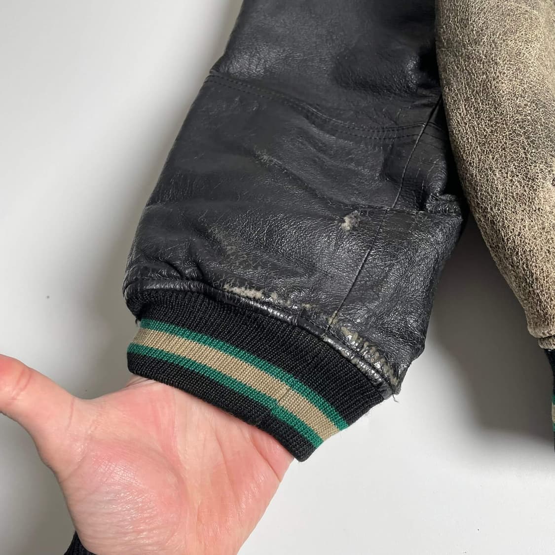 Abahouse 투톤 카우레더 봄버 상품이미지8