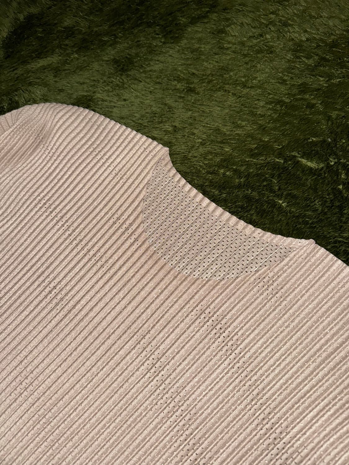 [4] 이세이 미야케 옴므 플리세 25ss 플리츠 롱슬리브 베이지 상품이미지2