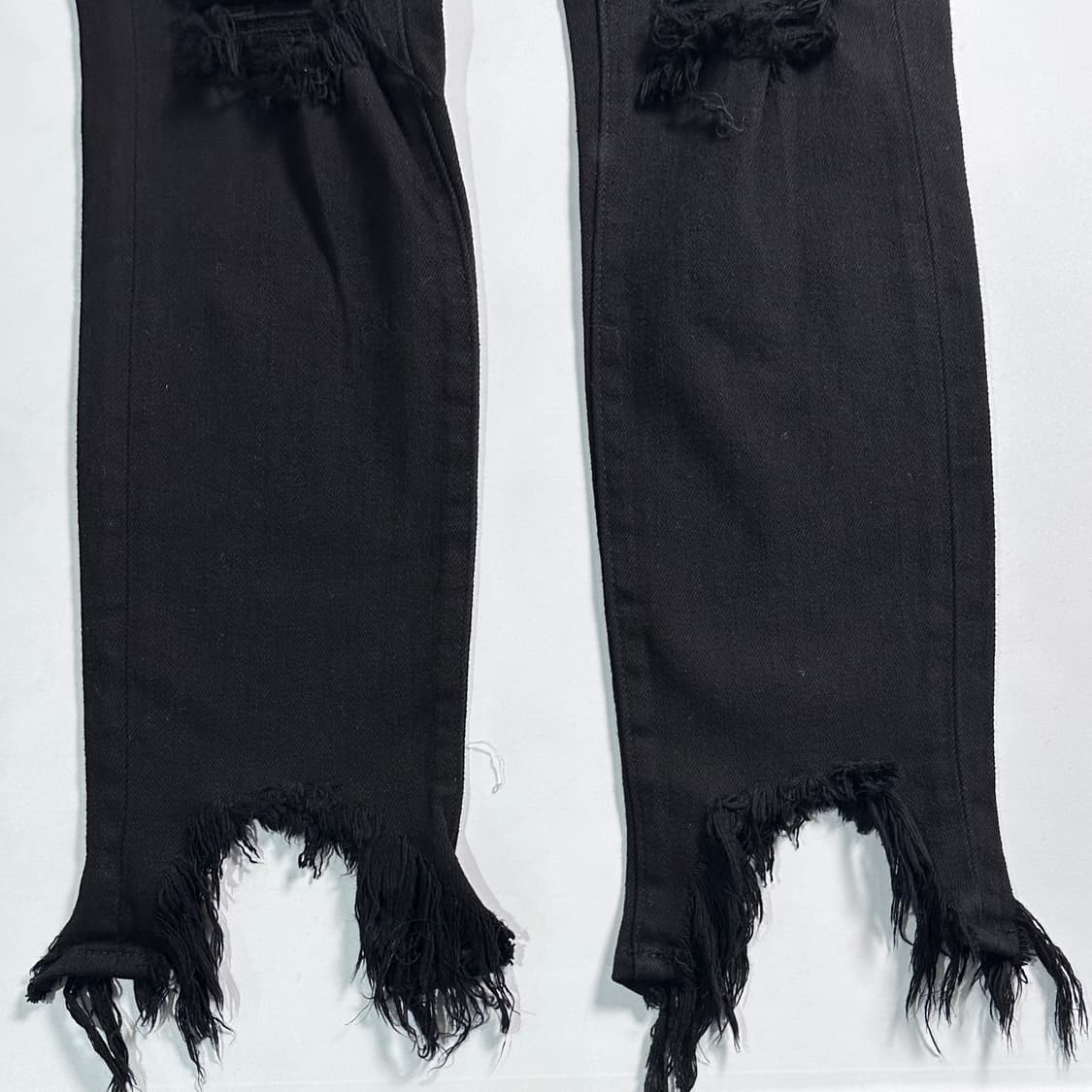 라장스 컷팅 블랙 팬츠  상품이미지4