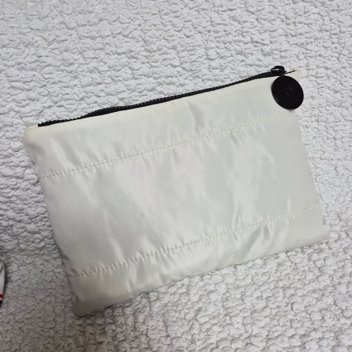 샤넬 노벨티 메쉬 망사백과 파우치 상품이미지4