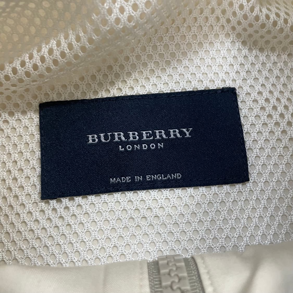 버버리 Burberry 런던 해링턴 블루종 자켓 아이보리 상품이미지4