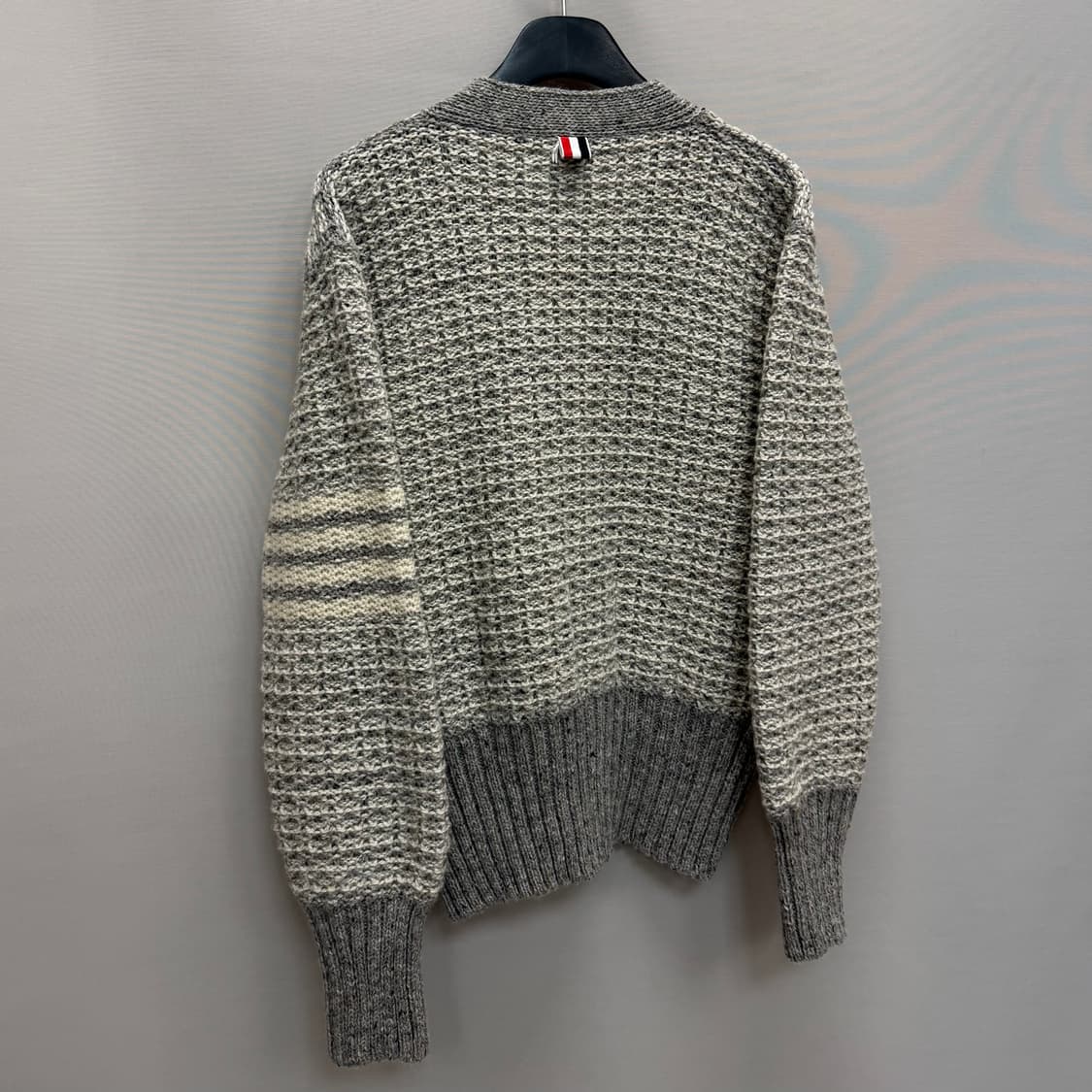 톰브라운 사선완장 모헤어 트위드 클래식 가디건 ( 100~105 ) 상품이미지6