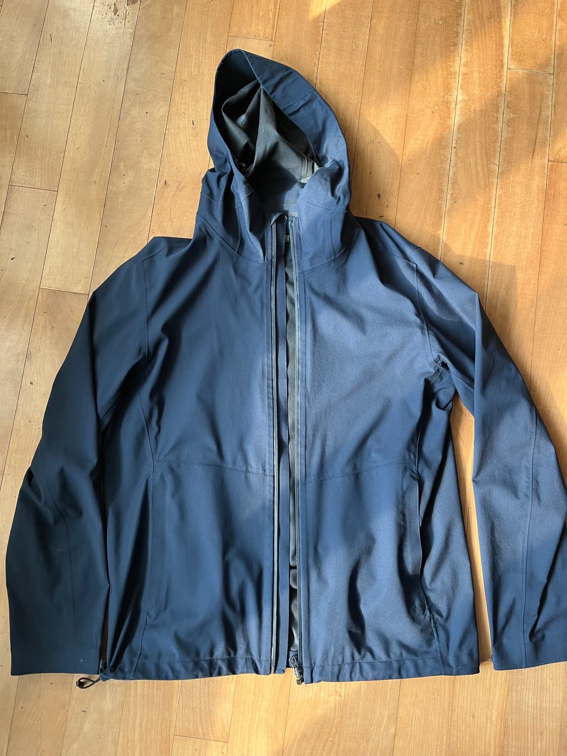 유니클로 바람막이 자켓 네이비 L 상품이미지1