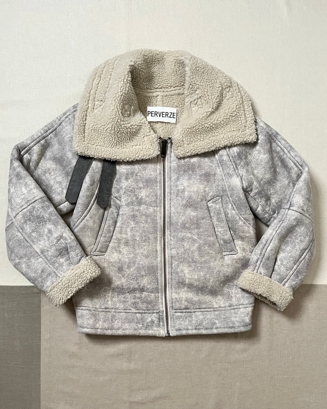 Perverze faux mouton 퍼버즈 무스탕 자켓 상품이미지1