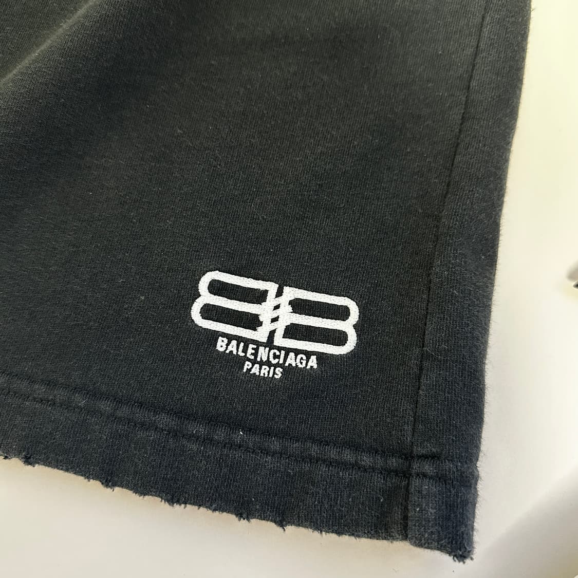 발렌시아가 BB Paris 디스트로이드 반바지 상품이미지2