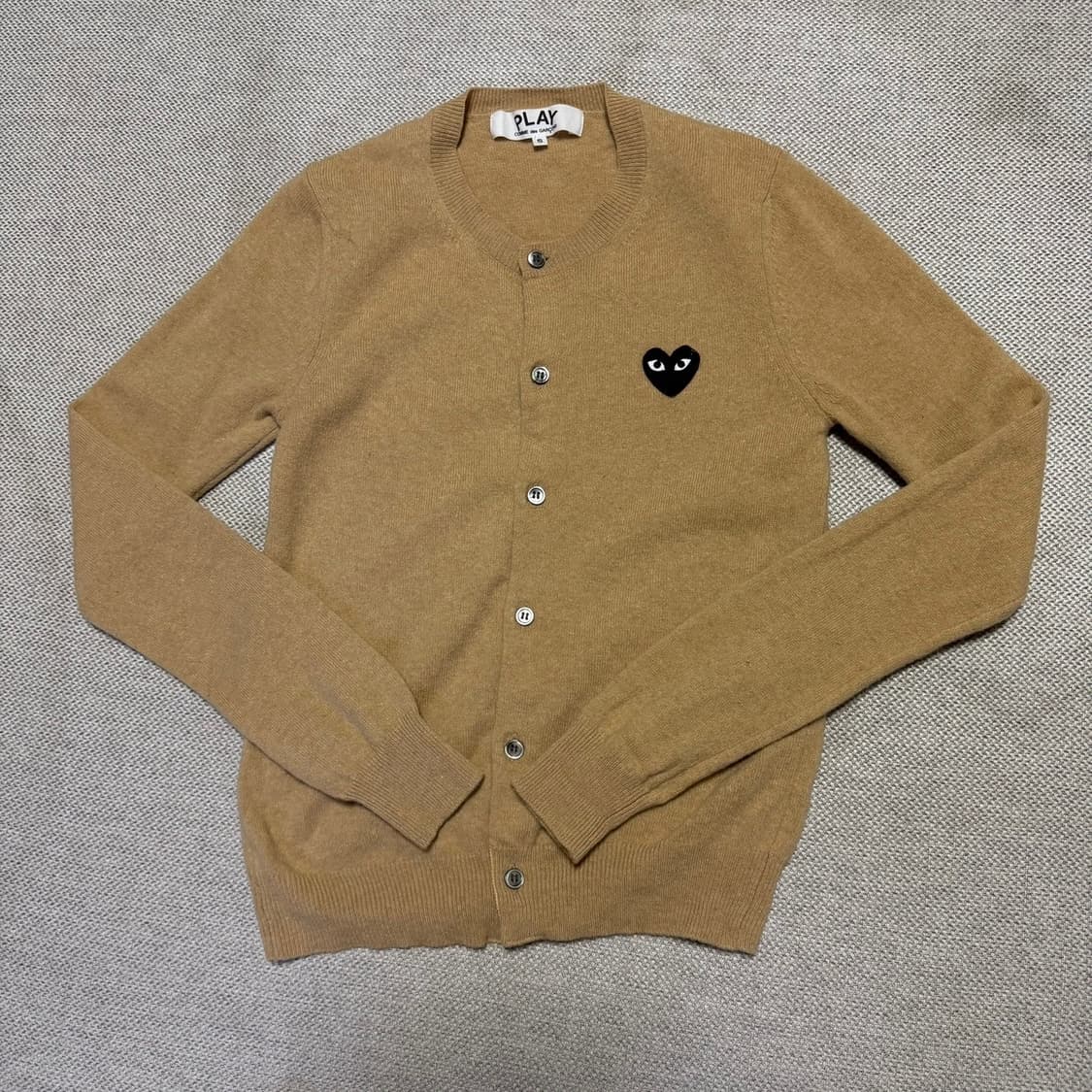 꼼데가르송 블랙 와펜 가디건 상품이미지1