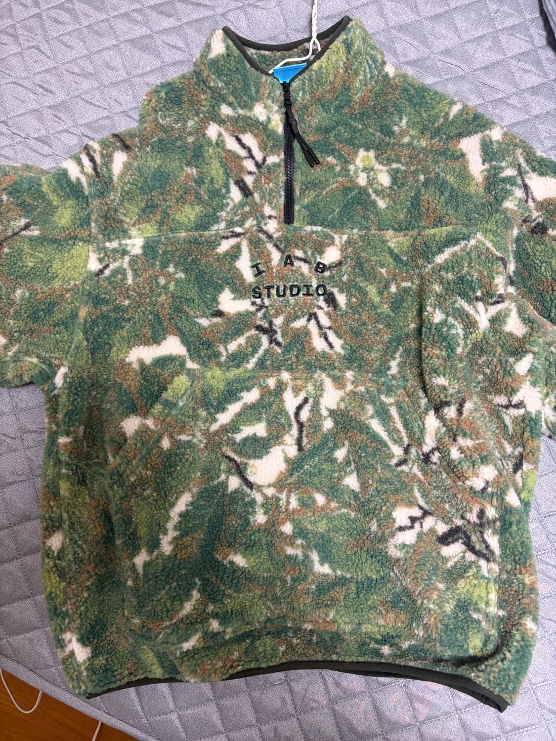 아이앱스튜디오 헬리녹스 하프집업 북한산 상품이미지1