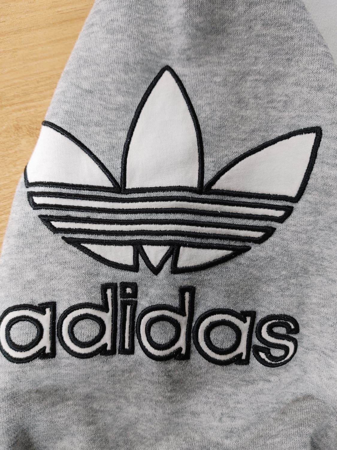 adidas 아디다스 불독 빅프린팅 나그랑스타일 맨투맨 상품이미지3