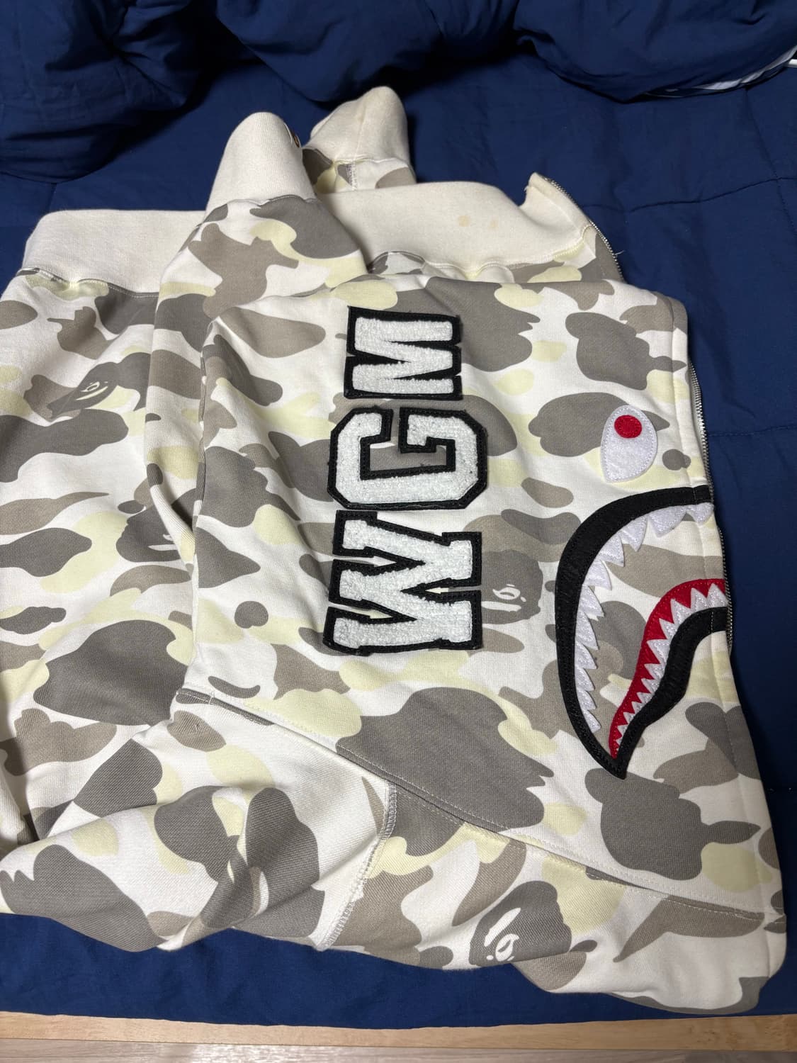 베이프 카모 샤크후드 야광 화이트 상품이미지8