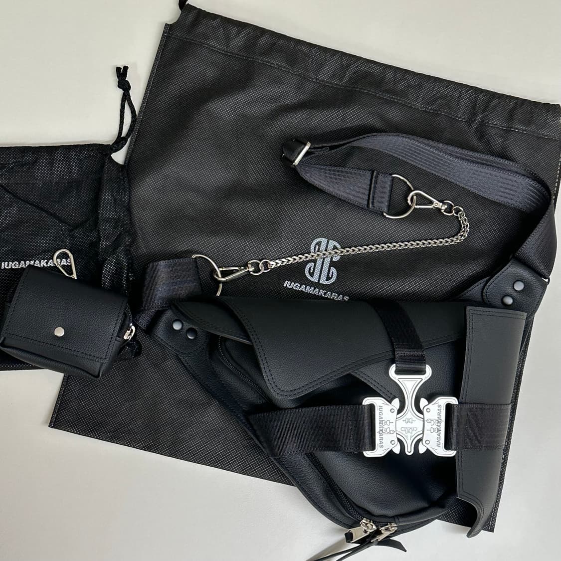 이우가마카라스 크로우 버클 백 상품이미지5