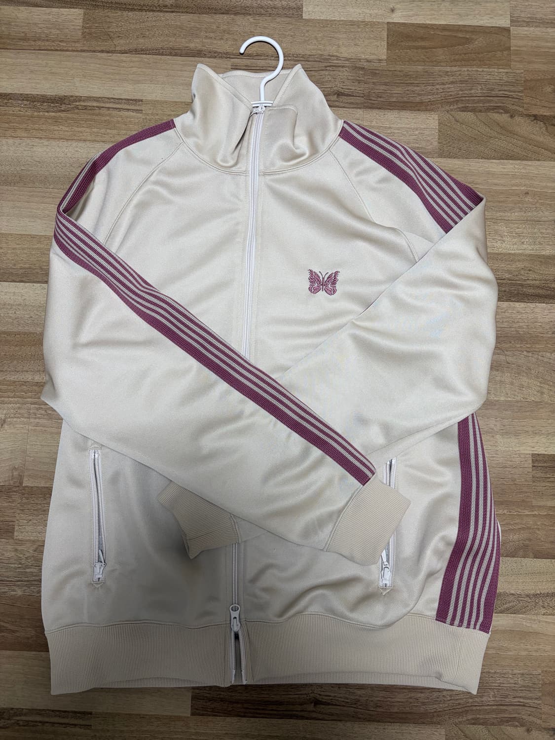 니들스 트랙자켓 25ss 상품이미지1