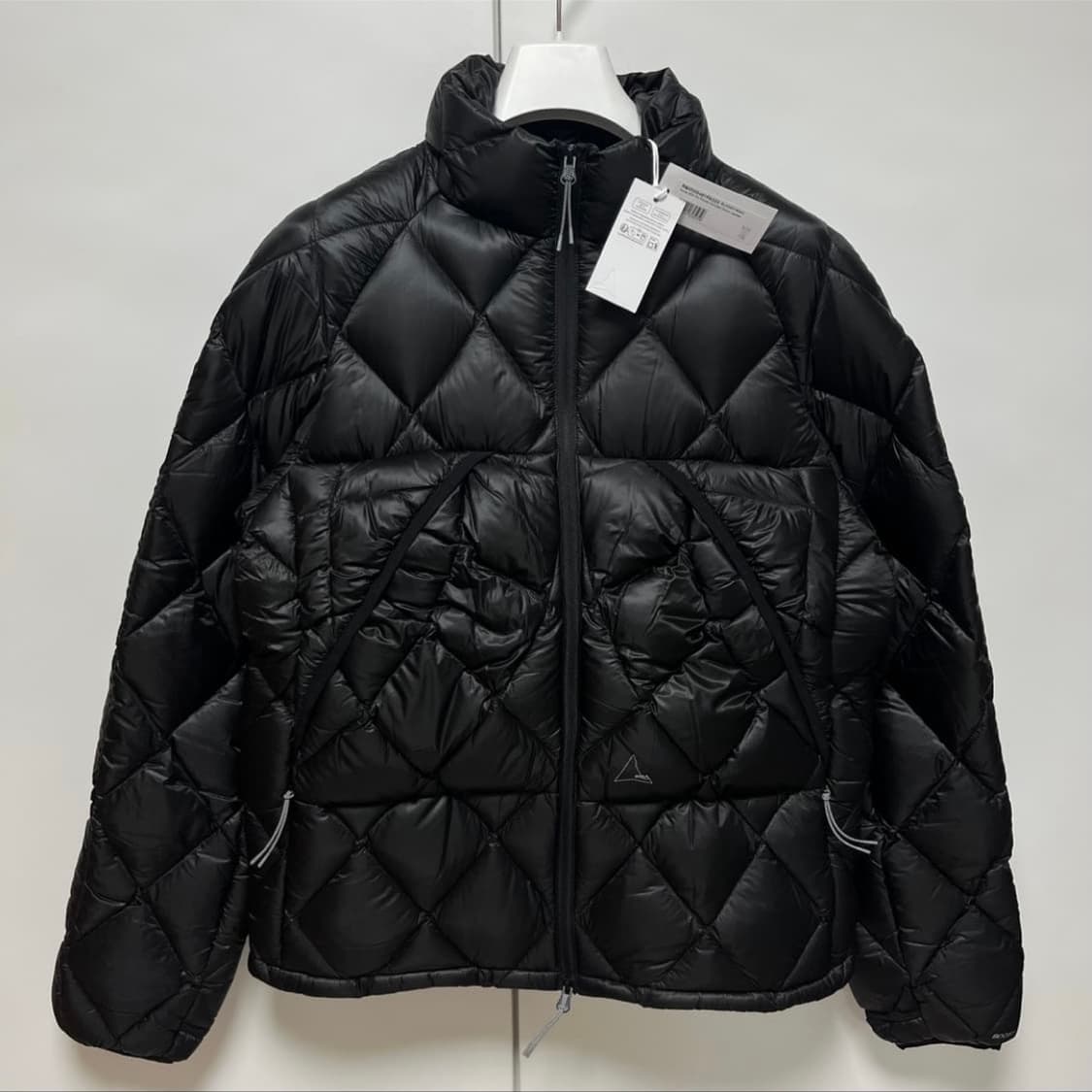 [L,XL]로아 하이킹 25fw Nuna 800 다운 패딩/블랙 상품이미지2