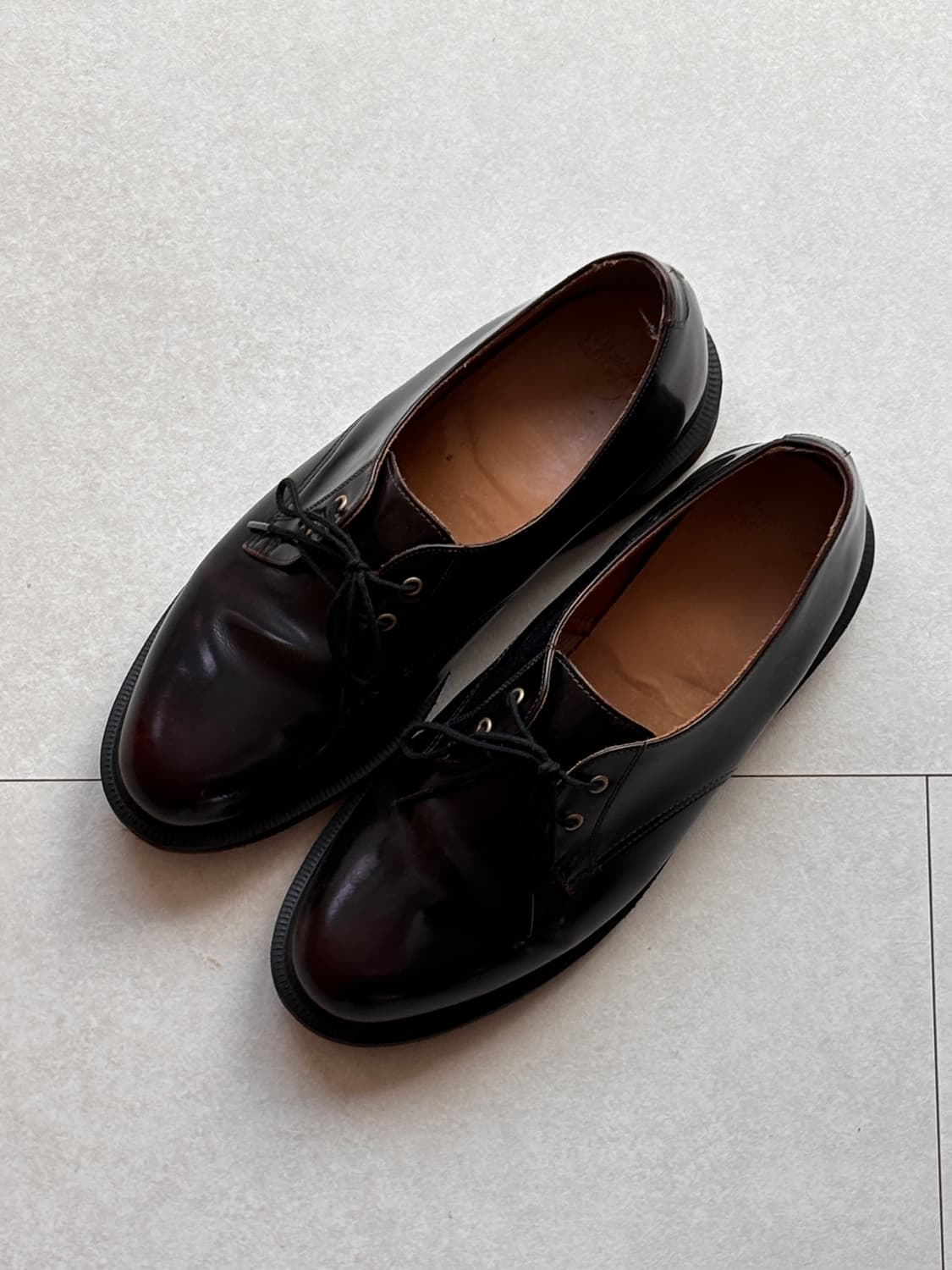 닥터마틴 2홀 더비 브룩 체리버건디 UK8 상품이미지8