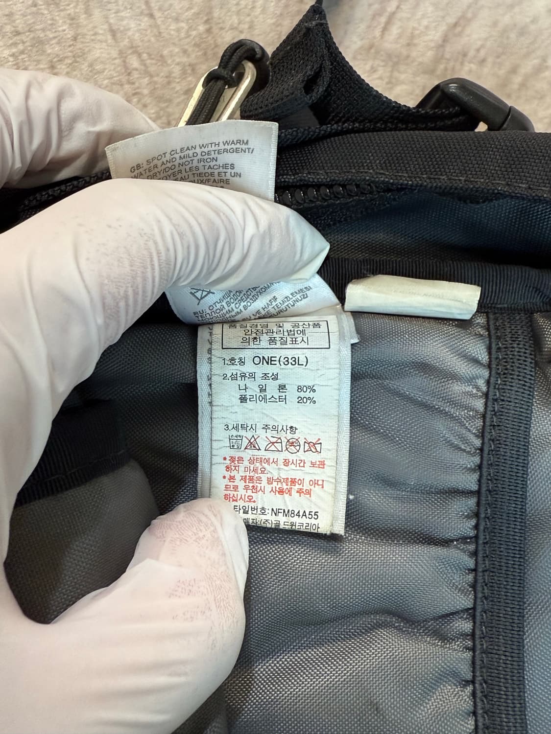 노스페이스 핫샷 백팩 블랙 OS (33L) 상품이미지5