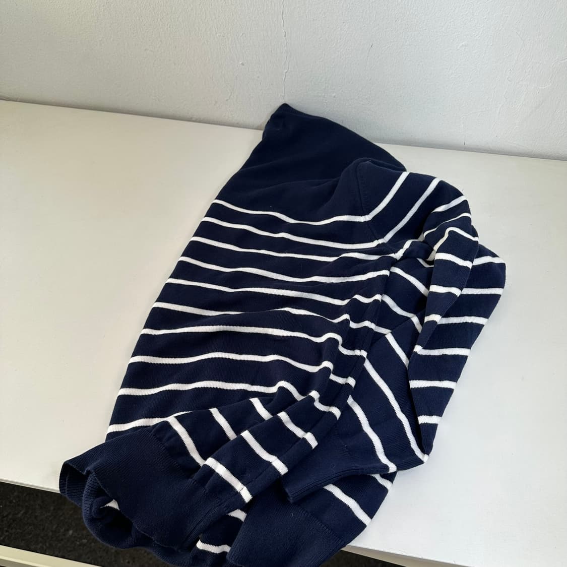 XL 자라 네이비 닻로고 얇은 라운드면니트 상품이미지4