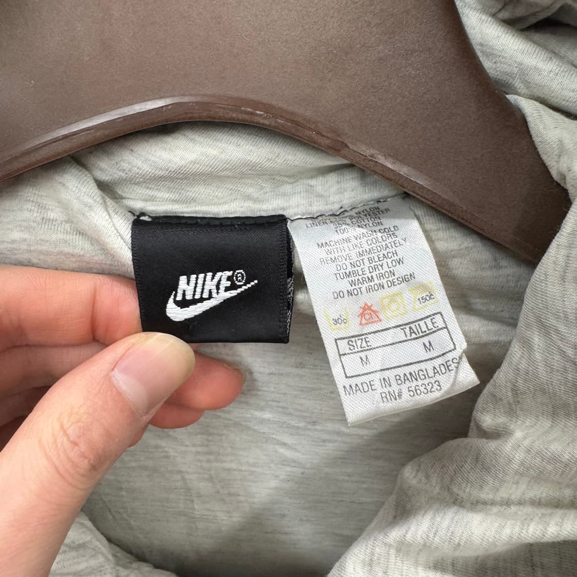 나이키 X 에어조던 윈드브레이커 후면 레터링 로고 포인트 레드 블랙 상품이미지7