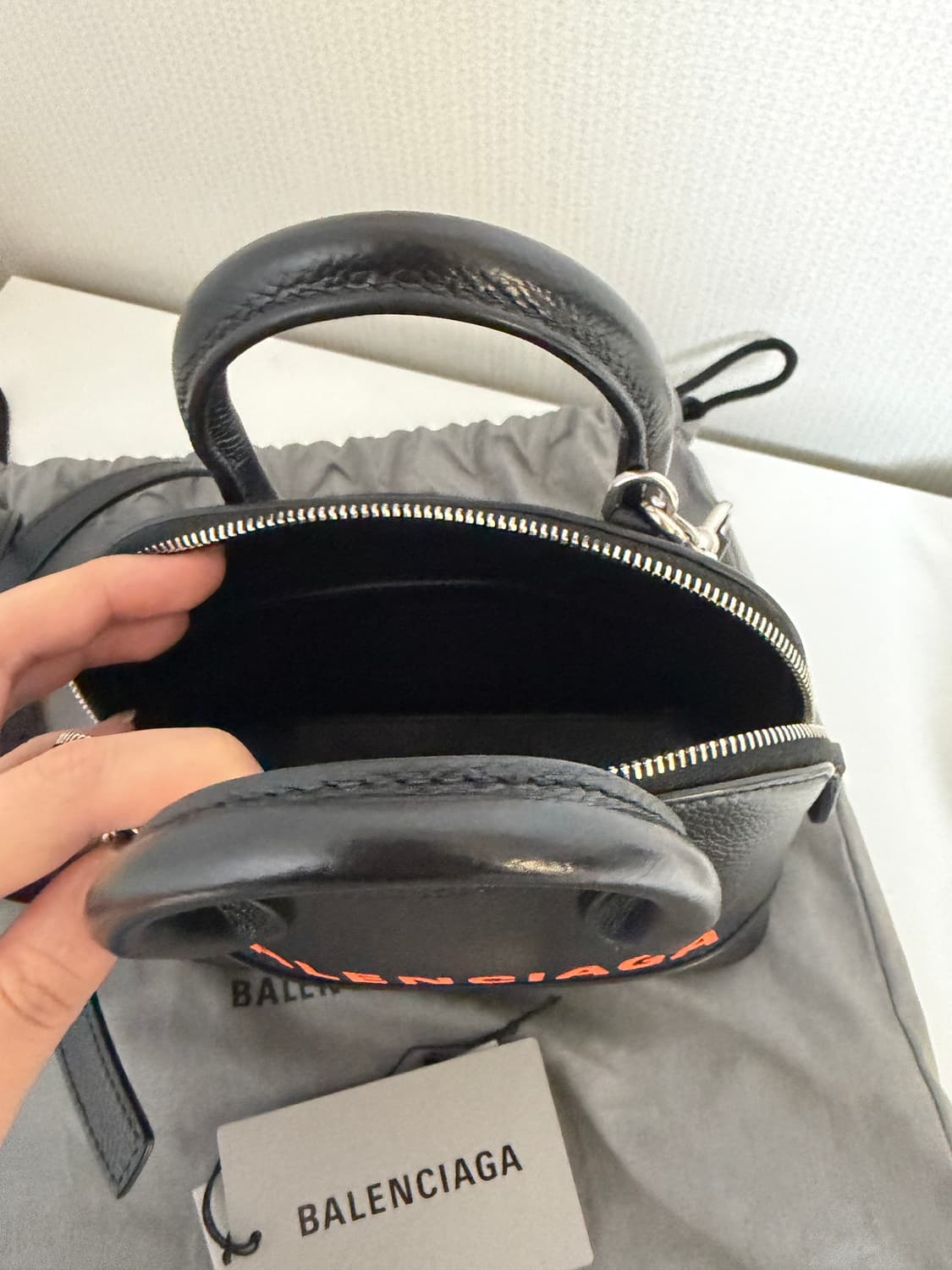 발렌시아가 탑핸들 토트 상품이미지2